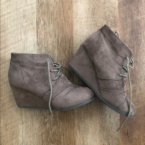 Tan Wedge Boots